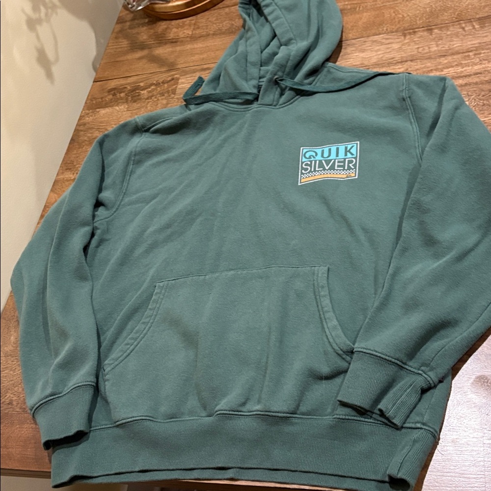 Quiksilver hoodie. Medium. Green
